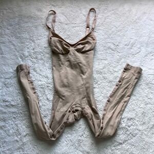 Skims Women's Seamless Sculpting Mid Thigh Bodysuit Tan Nude Size XS RN 158973
